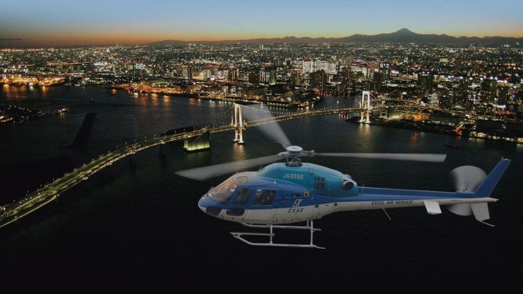 Tour Privé en Hélicoptère au Japon : Survol de Tokyo, Osaka et Mont Fuji
