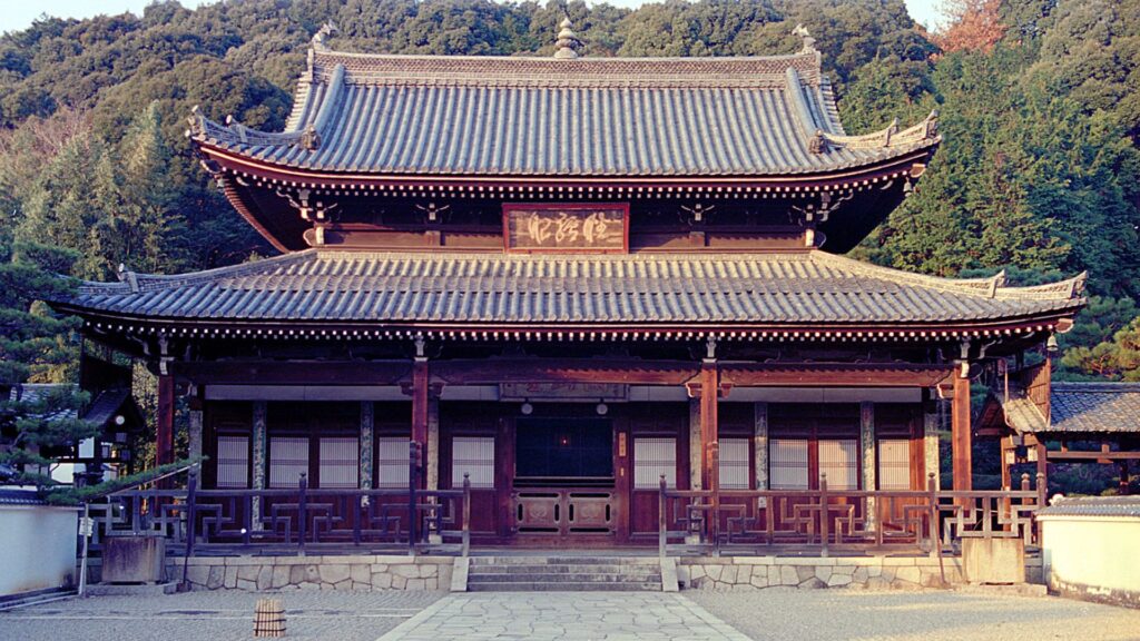 Yoga & Zazen au Temple Manpuku-ji | Expérience Spirituelle à Kyoto